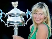 17 năm sau khi vô địch Australian Open, không ai còn nhận ra Sharapova