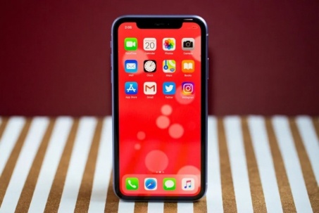 iPhone chính hãng giá rẻ nhất Việt Nam, camera xịn chụp đẹp không kém...