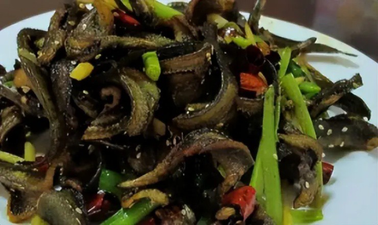 Loài trơn tuột đầy gai, xưa cho không ai thèm, nay thành đặc sản hơn nửa triệu/kg - 2