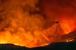 Thế giới - Cháy rừng ở Los Angeles: Bùng phát nhiều đám cháy mới nguy hiểm, hàng chục ngàn người phải sơ tán