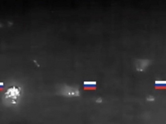 Video UAV Ukraine bắn cháy 4 'thiết giáp nhảy dù' của Nga trên tiền tuyến