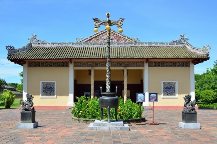 Bảo vật quốc gia bằng đá, gỗ - 11