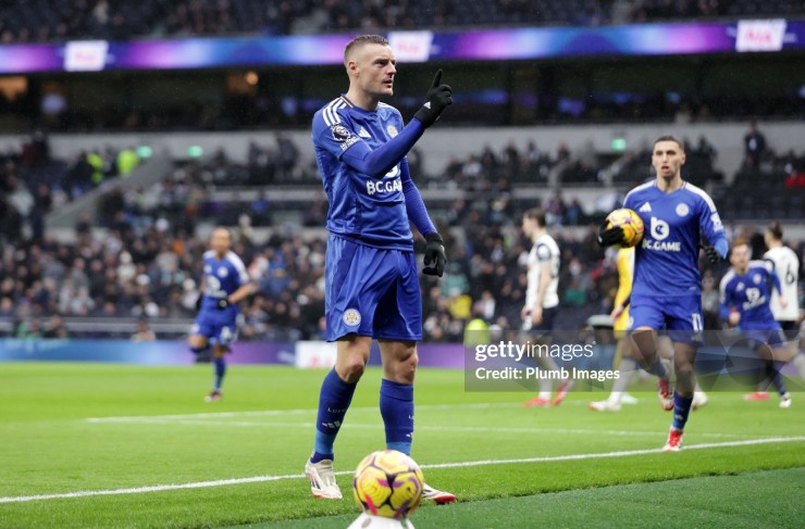 Vardy giúp Leicester City thắng ngược Tottenham