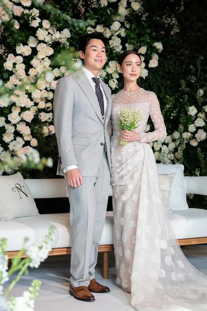 Đám cưới xa xỉ của thiếu gia tỷ phú với &#39;Nữ thần rắn&#39; - 5