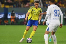 Bóng đá - Video bóng đá Al Nassr - Al Fateh: Ronaldo hết vô duyên đúng lúc (Saudi Pro League)