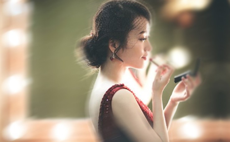 Phụ nữ hãy biết yêu bản thân mình.