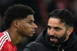 HLV Amorim và Rashford cạch mặt nhau, Scholes muốn MU đuổi cổ sao "độc hại"