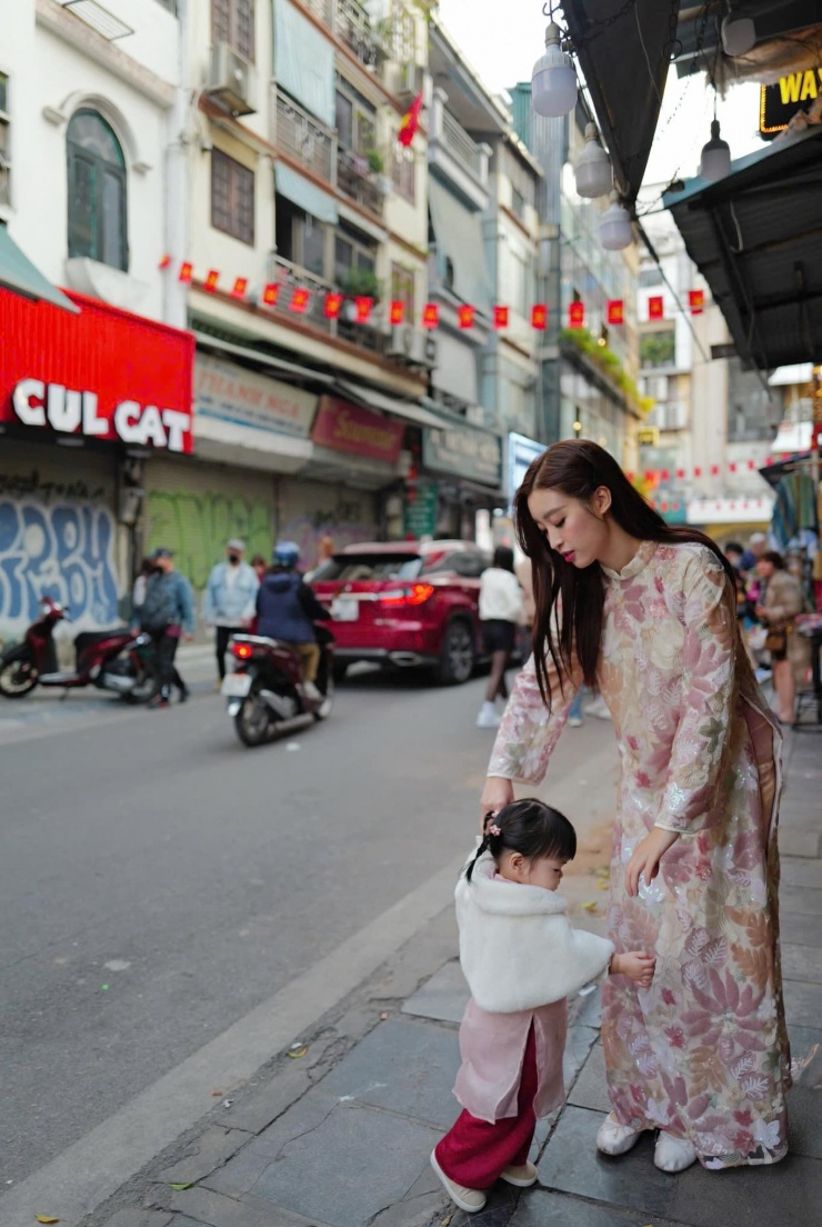 Doanh nhân Đỗ Vinh Quang - chồng hoa hậu Đỗ Mỹ Linh hiện là Chủ tịch Câu lạc bộ Hà Nội.