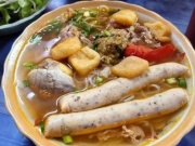 Tin tức trong ngày - Đình chỉ hoạt động quán bún riêu ở Hà Nội bán 1,2 triệu đồng 3 bát bún ngày Tết