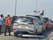 Tin tức trong ngày - Ô tô bung túi khí sau tai nạn liên hoàn 4 xe trên cao tốc TPHCM - Long Thành