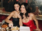 Thời trang - Cách Kendall Jenner, Bella Hadid kiểm soát đám đông bằng sức hút khó cưỡng