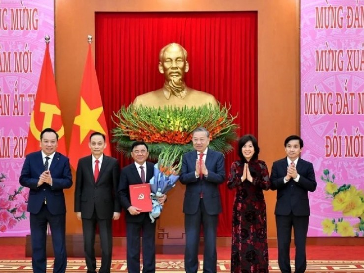 Chi tiết nhân sự Bộ Chính trị chỉ định, phân công ở 4 đảng bộ trực thuộc Trung ương