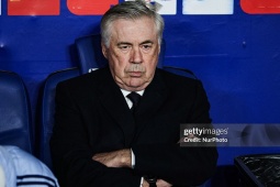 Bóng đá - Hàng thủ Real thiệt hại nặng nề, Ancelotti chơi ván cờ mạo hiểm