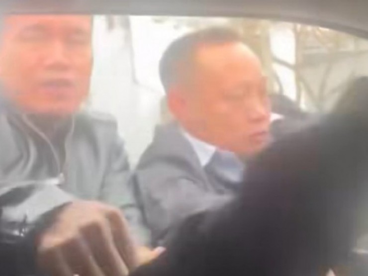 Tài xế bị hành hung ở phà Cồn Nhất nhập viện với chẩn đoán rạn xương ức, dập gan