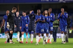 Bóng đá - Chelsea vào top 4 Ngoại hạng Anh, Graham Potter tố VAR &quot;ủng hộ&quot; đội cũ