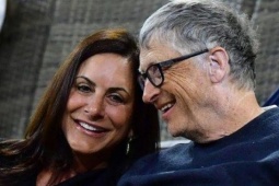 Bill Gates bị chỉ trích vì khoe người yêu