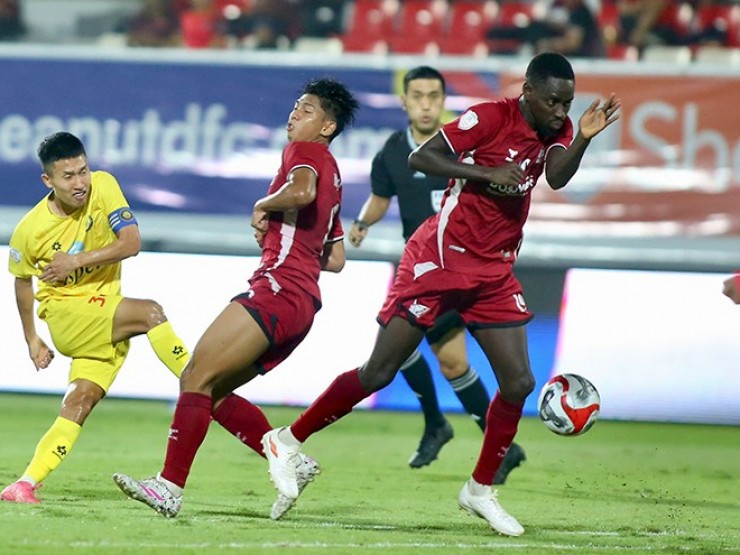 Video bóng đá PSM Makassar - Thanh Hóa: Quy luật nghiệt ngã, 3 bàn & thẻ đỏ (Cúp C1 Đông Nam Á)