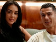 C. Ronaldo mừng tuổi 40 bên gia đình, bạn bè