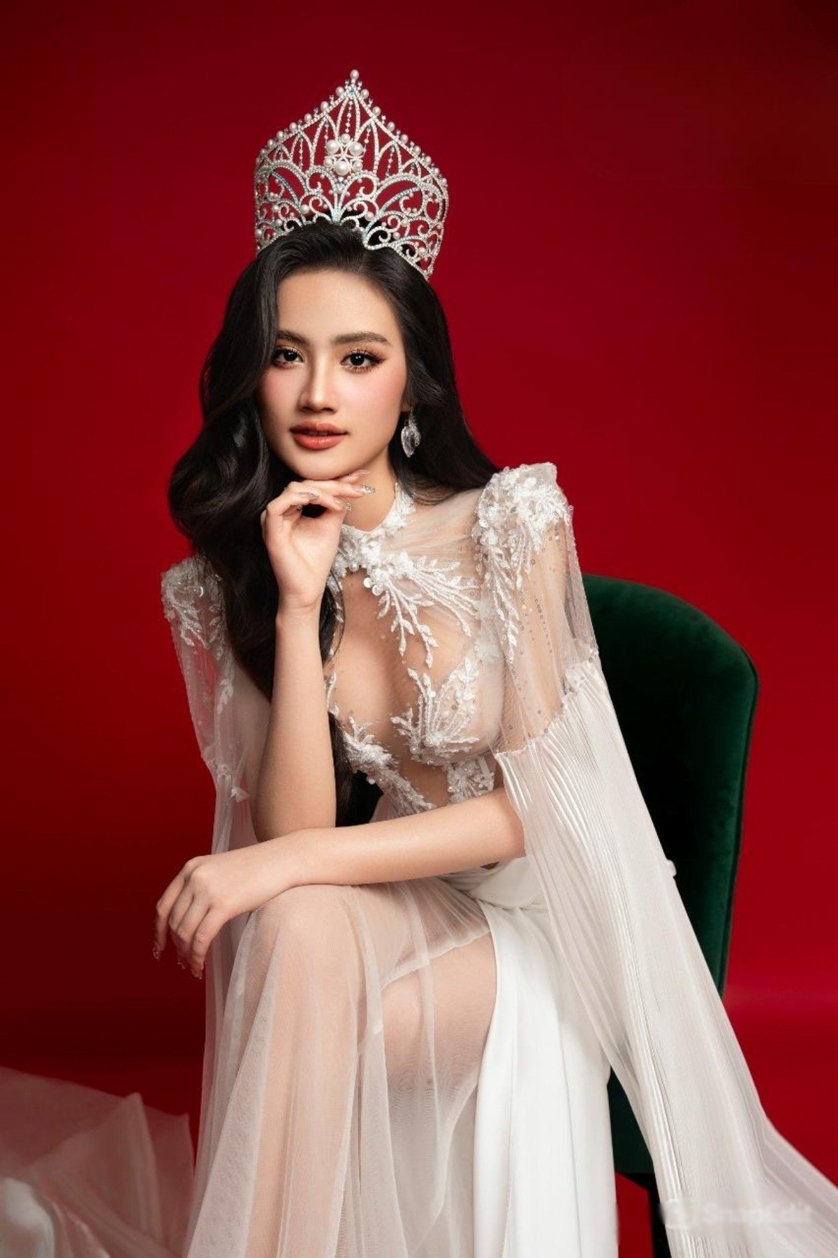 Hoa hậu Ý Nhi bất ngờ được dự đoán sẽ lọt Top 15 Miss World lần thứ 72 - 2