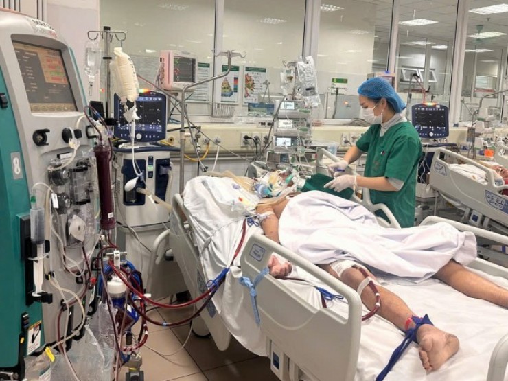 Dịch cúm đang diễn biến phức tạp, bác sĩ khuyến cáo 2 điều không nên làm để tránh bệnh trở nặng