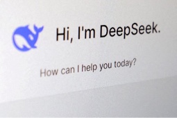 DeepSeek "cháy" máy chủ vì quá tải, đành "thắt lưng buộc bụng"