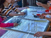 Kinh doanh - Giá vàng hôm nay, 8-2: Tăng tiếp