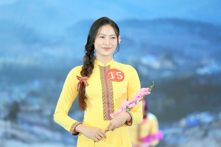 Lữ Thị Phương (2002, Thanh Hóa), đang thi đấu cho VTV Bình Điền Long An. Cô gây chú ý khi đoạt danh hiệu 