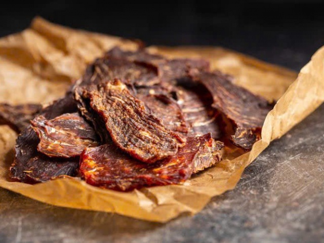 Điều gì xảy ra với cơ thể bạn khi bạn ăn thịt bò khô thường xuyên