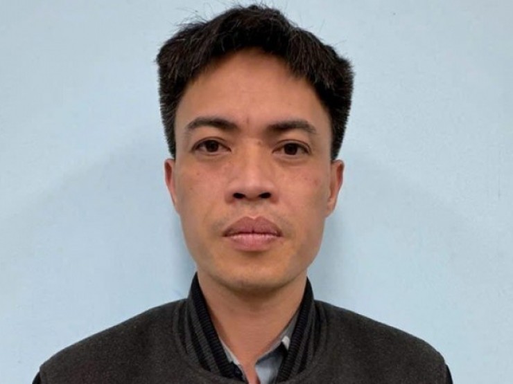 Khởi tố vụ án, tạm giữ hình sự tài xế hạng sang Lexus hành hung nam shipper