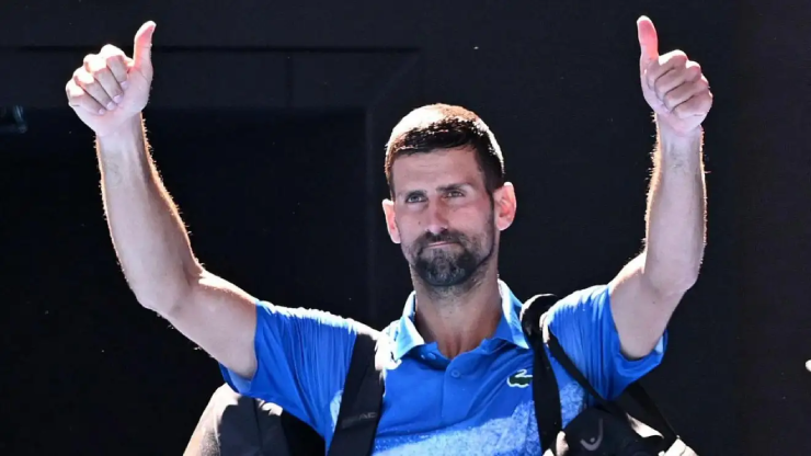 Nhiều người lại cho rằng Djokovic giả vờ chấn thương tại Australian Open 2025