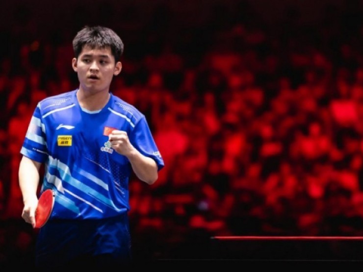 “Alcaraz bóng bàn“, 19 tuổi đã chiếm ngôi số 1 bảng xếp hạng thế giới