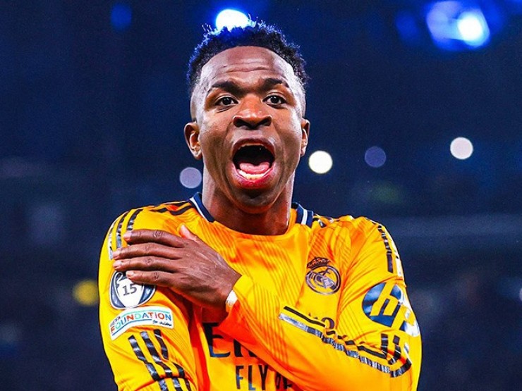 Real hạ Man City: Vinicius vượt thành tích Messi, đáp trả biểu ngữ “Đừng khóc nữa“