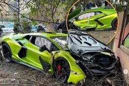 Lamborghini Revuelto gặp tai nạn, chủ xe phải chờ thêm 3 năm nữa