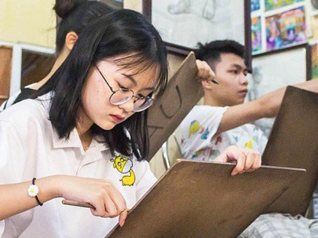 Một trường đại học bỏ tuyển thẳng IELTS