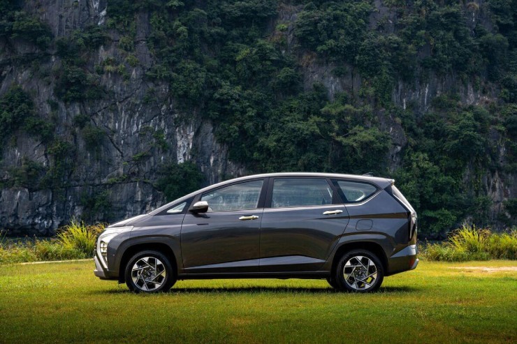 Thích xe 7 chỗ, nên mua Mitsubishi Xpander hay Hyundai Stargazer? - 5