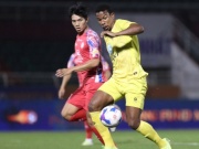 Bóng đá - Video bóng đá TP HCM - Thanh Hóa: Siêu phẩm Tân "Hứ", 4 bàn & 2 thẻ đỏ (V-League)