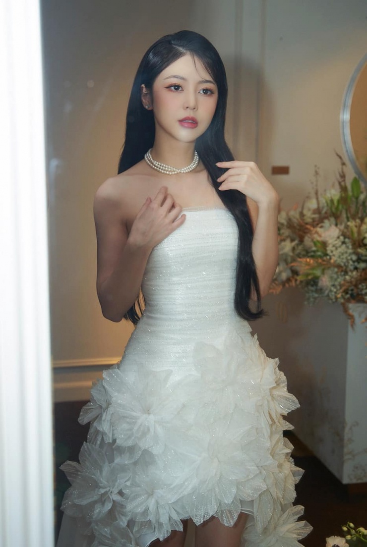 Liz Kim Cương phá bỏ vùng an toàn, 