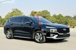 Hyundai SantaFe Tiêu chuẩn 2022 máy xăng giá dưới 900 triệu đồng