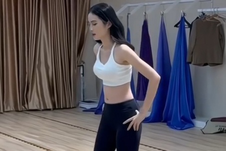 Hoa hậu Ý Nhi gây ý kiến trái chiều khi khoe clip tập luyện cho Miss World