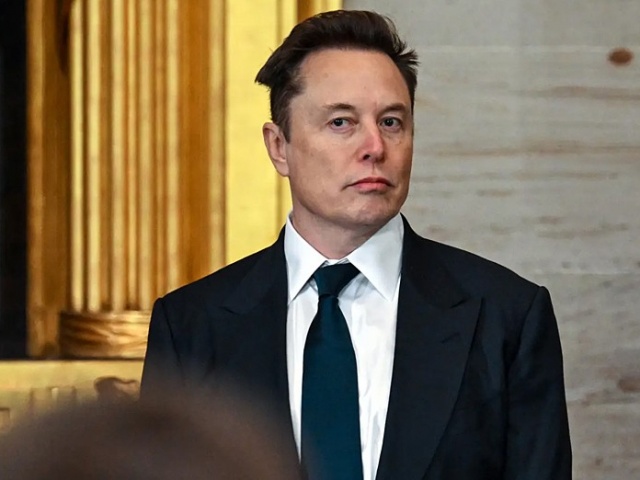 Phản ứng của Elon Musk sau khi nữ nhà văn tuyên bố sinh con thứ 13 cho ông