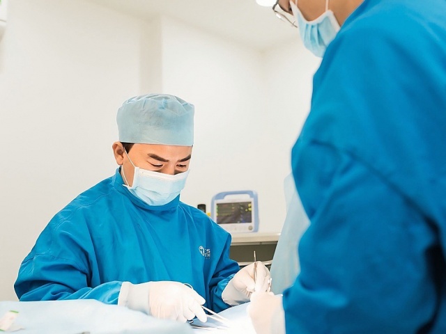 Cấp cứu vì tổn thương “cậu nhỏ“ đêm Valentine