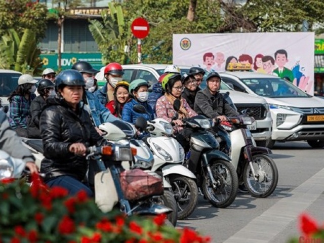 Vi phạm giao thông tại Hà Nội giảm gần 45%