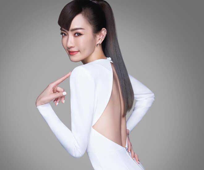 Tạ Kim Yến được xem là một trong những biểu tượng nhan sắc của Đài Loan với vẻ ngoài tràn đầy sức sống.