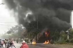 Tin tức trong ngày - Cháy lớn tại công ty sản xuất đế giày trong khu công nghiệp ở Nam Định