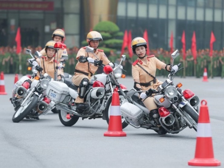 Bộ Công an tiếp nhận việc sát hạch, cấp giấy phép lái xe thế nào?