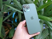Thời trang Hi-tech - Đây là chiếc iPhone giá rẻ, 3 mắt sang không kém iPhone 16 Pro Max