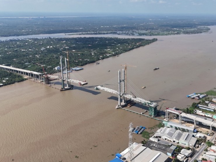 Cầu Rạch Miễu 2 trước thời điểm hợp long