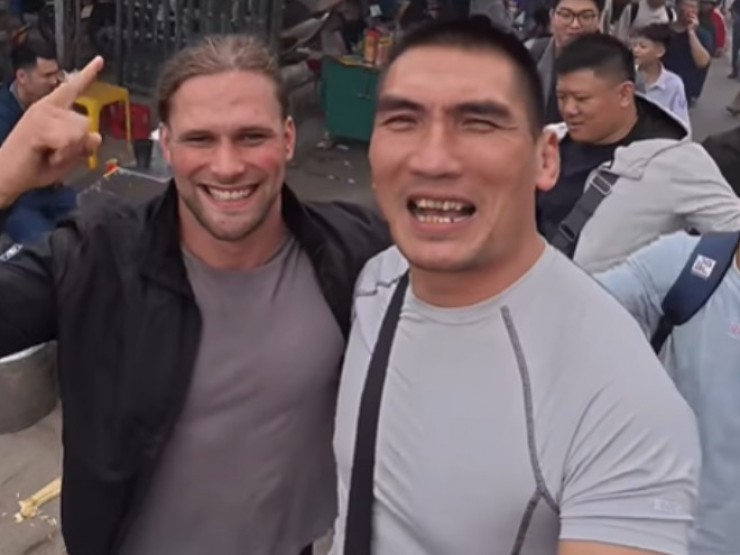 Trùm cuối Hiếu “Khổng lồ“ chạm mặt “ông Tây“ Zakhar, làng vật chờ song hổ tranh hùng