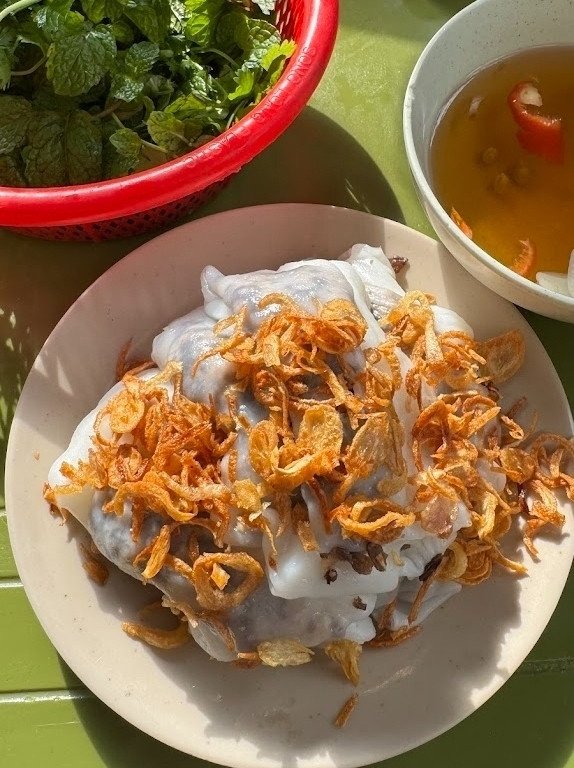 Top 5 quán bánh cuốn ngon &#39;hết nước chấm&#39; ở Hà Nội - 7