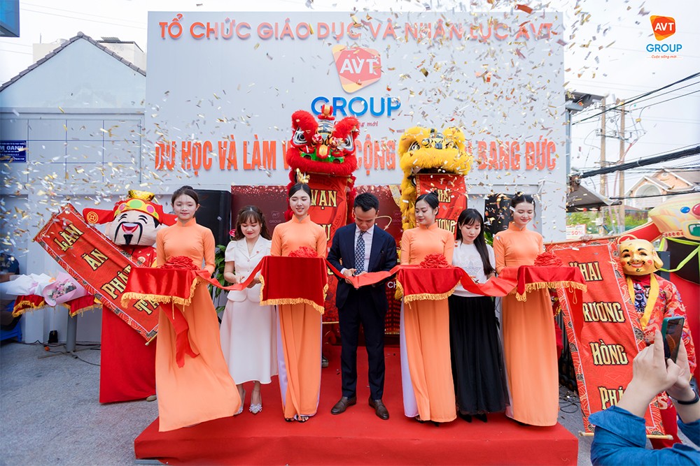Lễ cắt băng khánh thành chính thức khai trương AVT chi nhánh TP Hồ Chí Minh tại 50A Đỗ Xuân Hợp, Phước Long A, TP Thủ Đức (Ảnh: AVT Group).